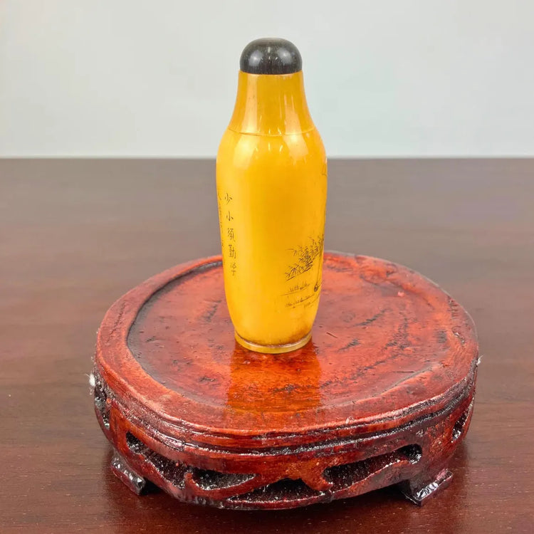 Luxury Tall Glass Vase for Centerpieces - Elegant Hand-Carved Fine Collectible Art Object - Extra Large Decorative Floor - Weddings, or Home Decoration